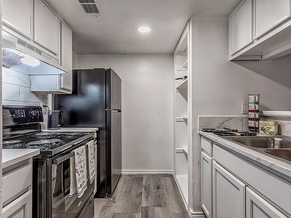 2nd image of 7501 Chesterfield Dr #20f94e73e