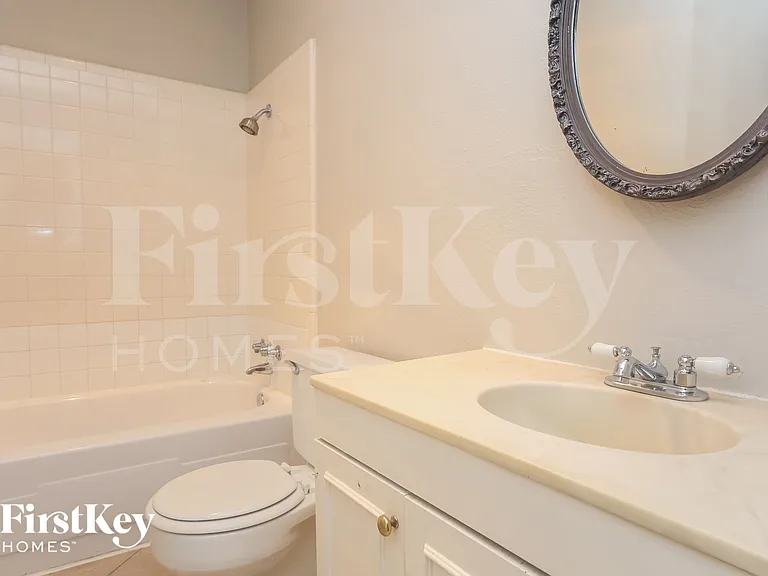 6217 Pine St — Photo 14
