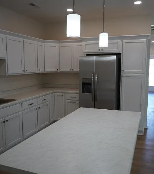 1108 Emerald Cv — Photo 8