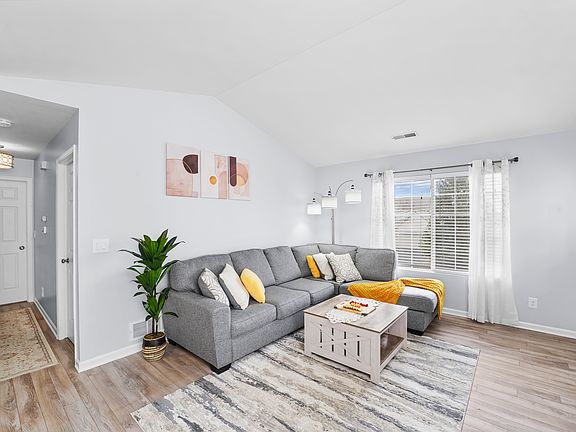 2nd image of 7206 Mabels Way