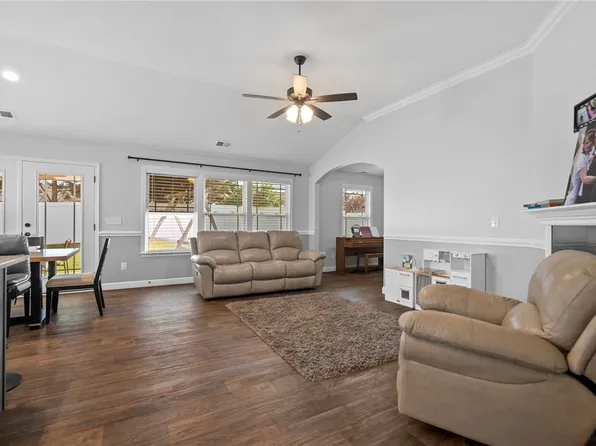 759 Spartan Commodor Ln, Inman, SC 29349