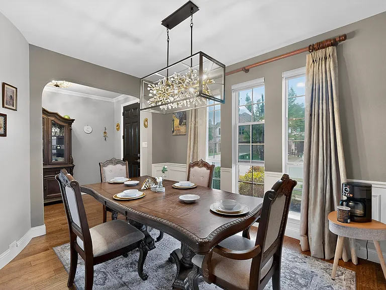 Formal Dining