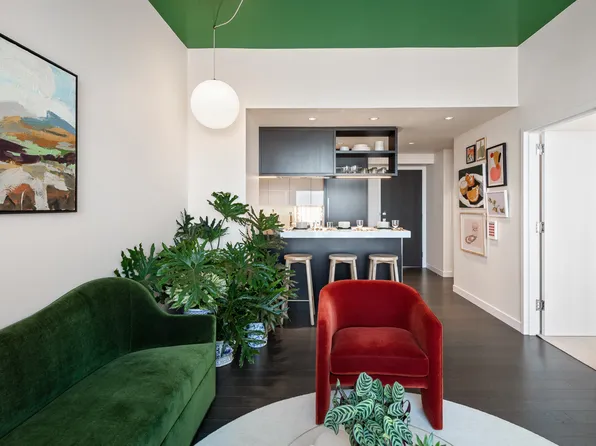 252 South Street image 1 of 25