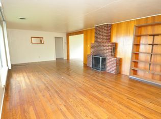 5691 Lookingglass Rd, Roseburg, OR 97471