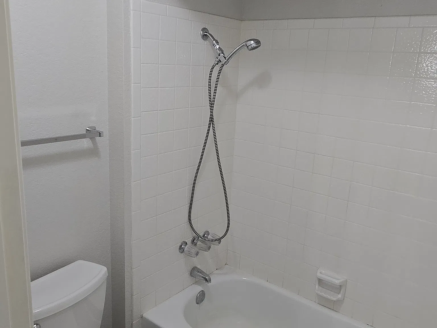 2 bed, 1320 sqft, $2,095 — Photo 2