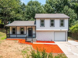 847 Half Moon Holw, Lilburn, GA 30047