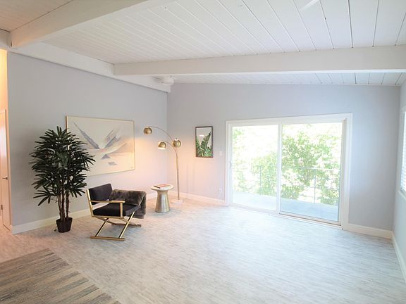 2nd image of 1546 Valle Vista Ave #52