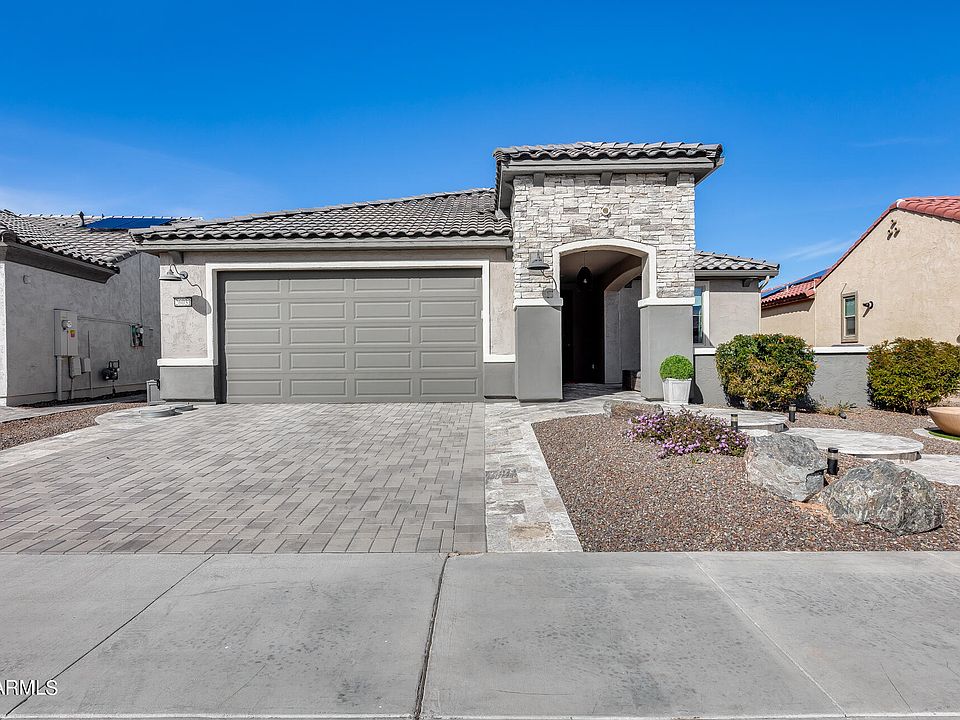 1st image of 26032 W MAPLE Drive
