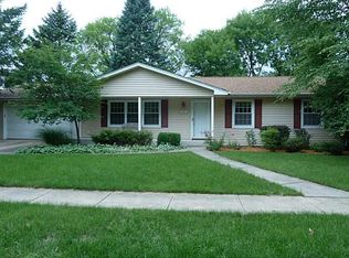 1025 Penkridge Dr, Iowa City, IA 52246
