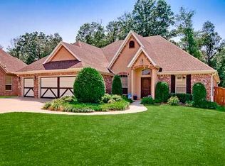 4802 SW Newcastle Dr, Bentonville, AR 72712