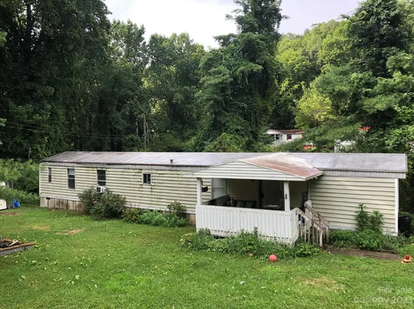 28 Massey Rd, Hendersonville, NC 28792