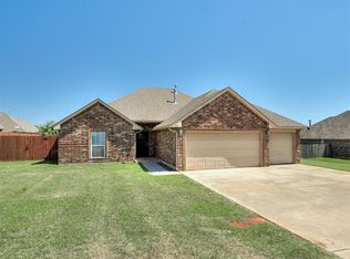979 Pierce Ave NW, Piedmont, OK 73078