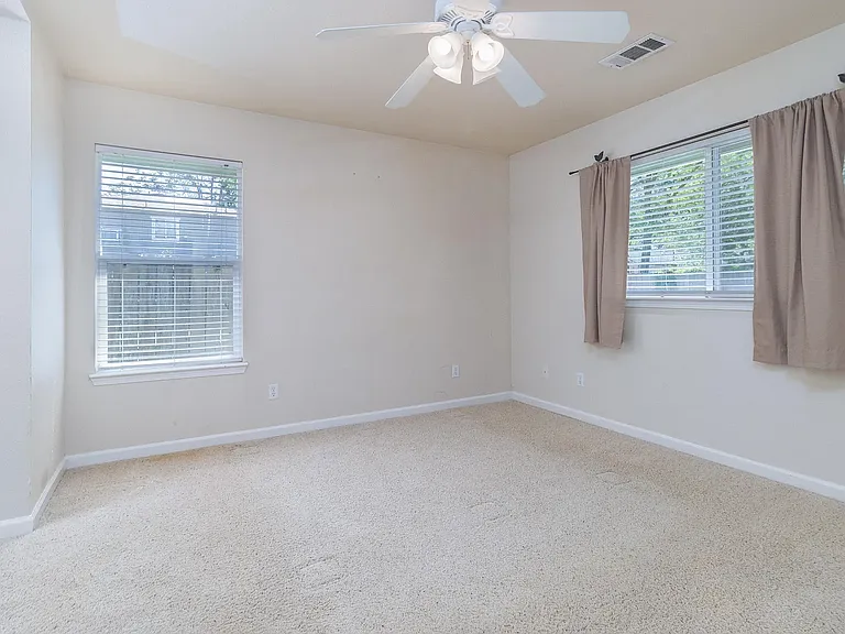 2948 Leland Ave — Photo 15