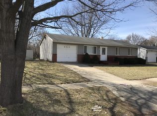 2113 Jamestown Dr, Rockford, IL 61109