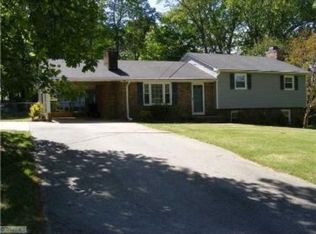 528 Lake Valley Dr, Winston Salem, NC 27107