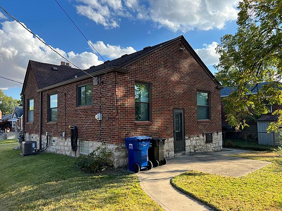 3rd image of 501 Winston Dr