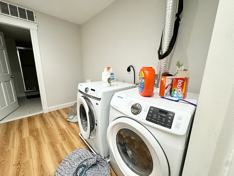 9 Grant St #1 — Photo 1