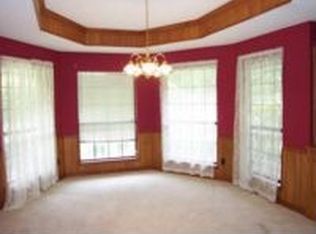 1079 Batchler Rd, Red Oak, TX 75154