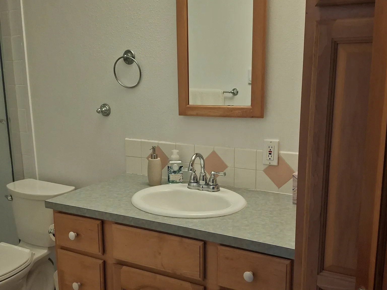 1 bed, 900 sqft, $1,850 — Photo 4
