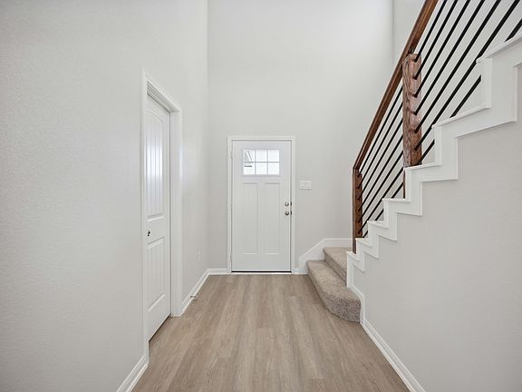 5th image of 1210 Millpointe Ln