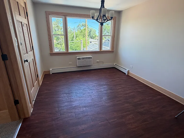 6048 W 79th St #3 — Photo 5