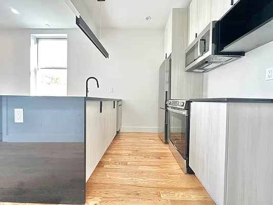 Rented by Doorway NYC, LLC | media 7