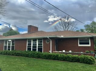 67207 Joella Dr #B, Saint Clairsville, OH 43950