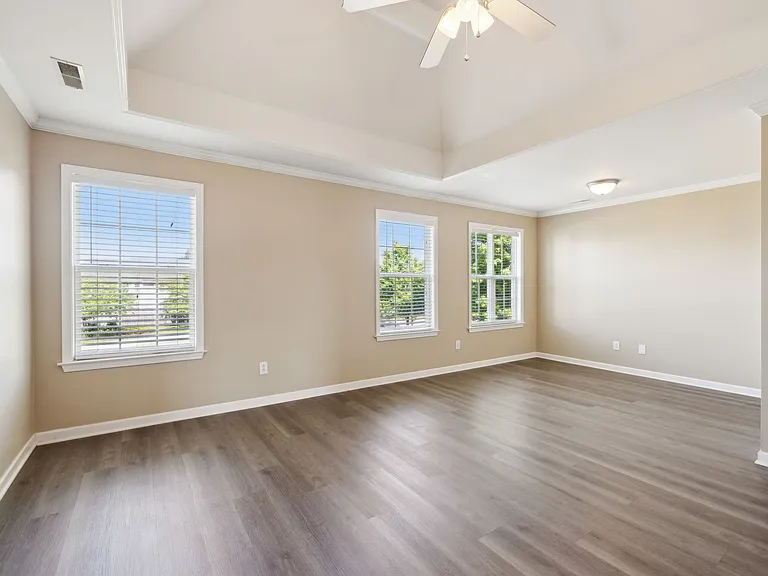 1030 Persimmon Dr — Photo 10