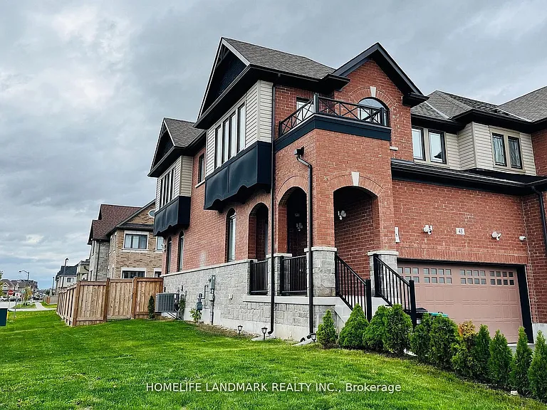 43 Lorne Thomas Pl — Photo 1