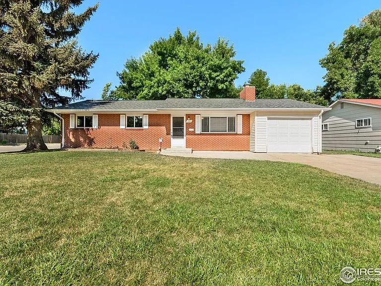 1241 S Bryan Ave — Photo 1