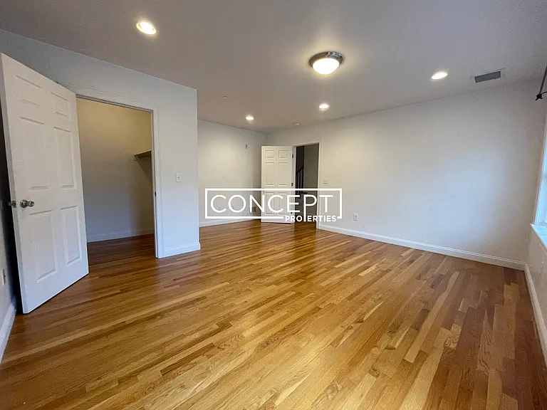 55-65 Circuit Street — Photo 36