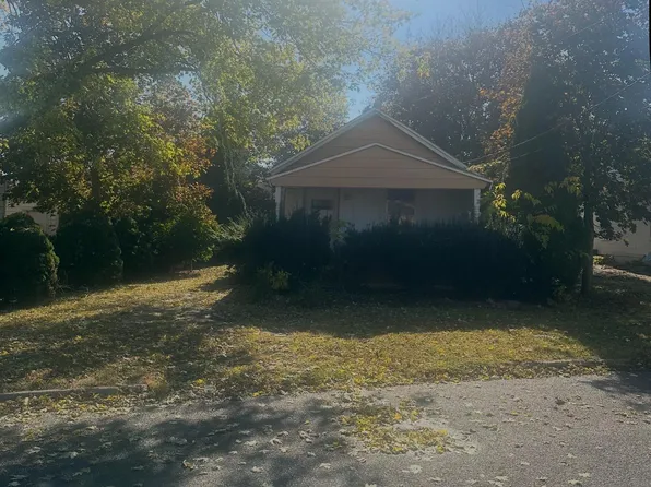 326 E Sheen Ave, East Peoria, IL 61611