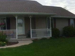 1107 Gehant Ct, Rochelle, IL 61068