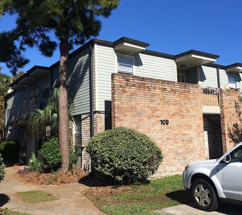 1st image of 105-117 Raspberry St #109A