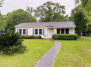 412 Sutherland Dr, Chickasaw, AL 36611