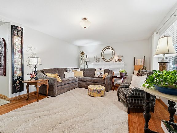 3rd image of 1001 Samuels Ave