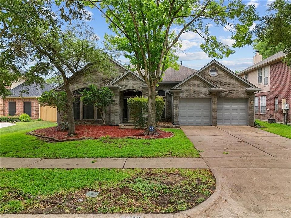 1st image of 110 Crimson Bay Drive