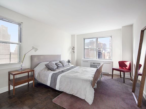 4th image of 201 E 37th St APT 10B