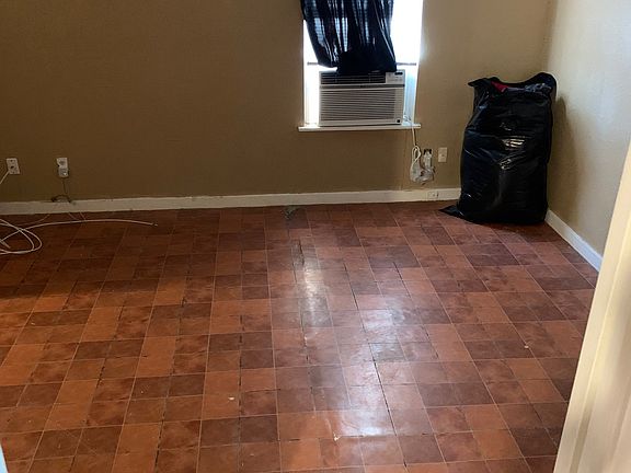 2nd image of 269 W Mayfield Blvd