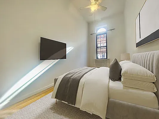 Rented by Compass | media 3