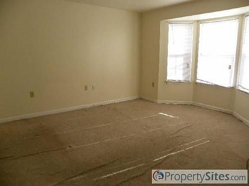 3rd image of 9700 Lake Pointe Ct APT 102