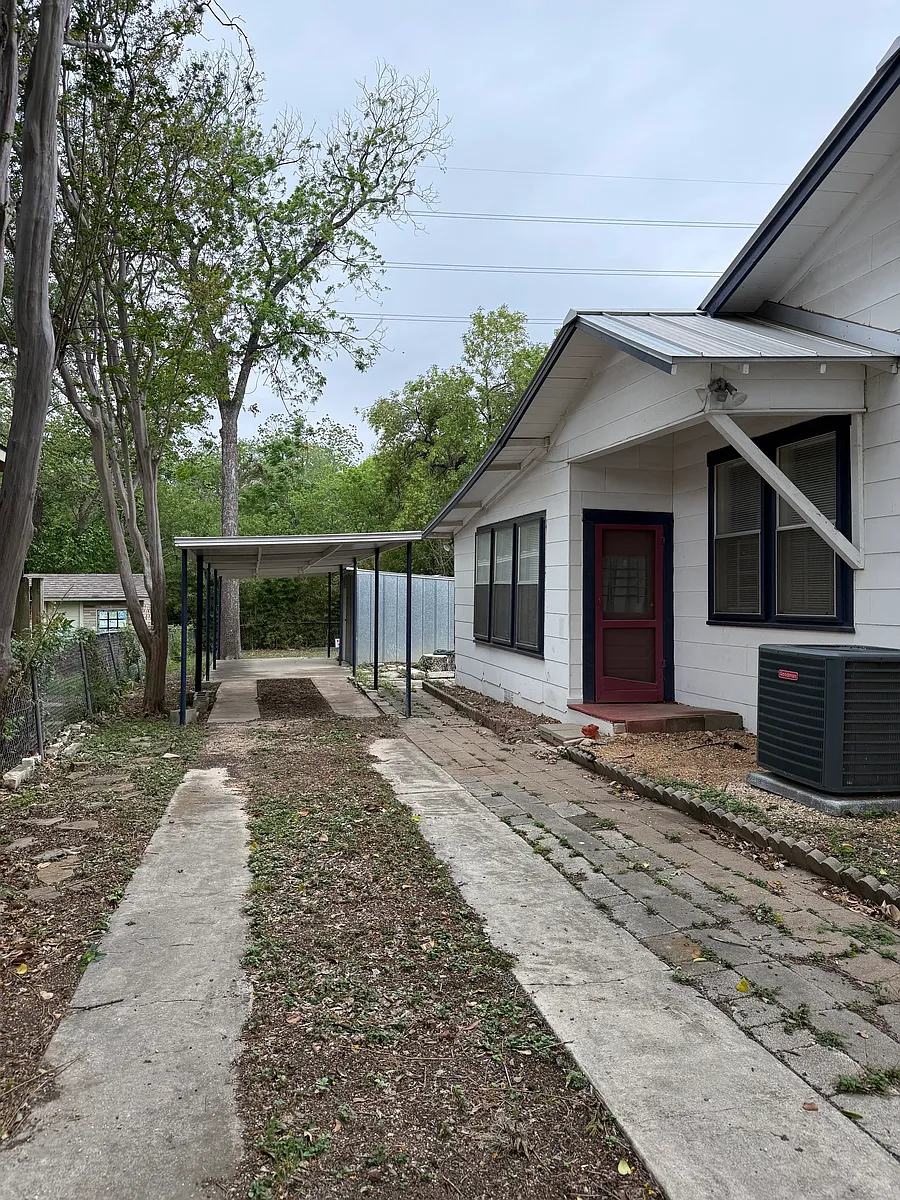 Building Photo - 901 Ripley Ave
