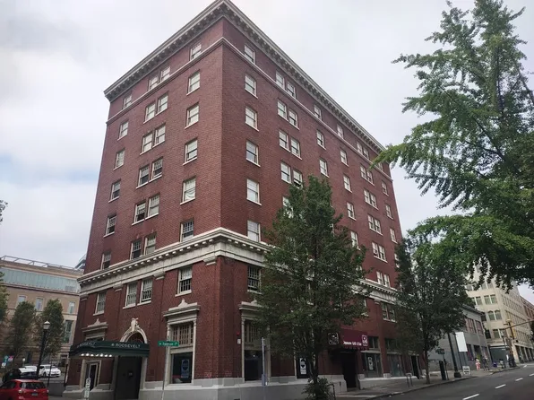 1005 SW Park Ave Unit 204, Portland, OR 97205