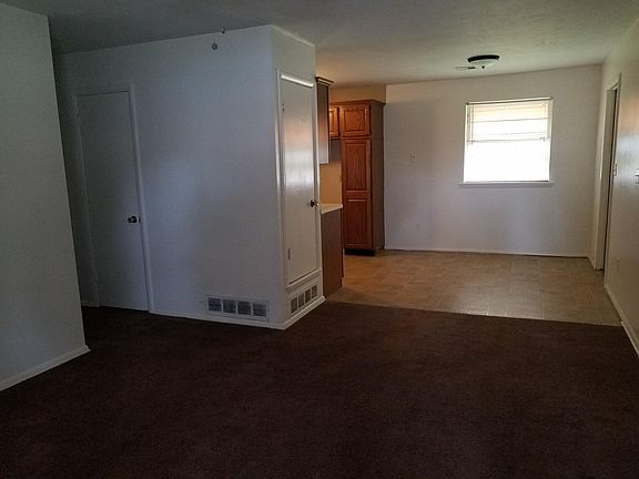 4th image of 3417 N Markwell Ave