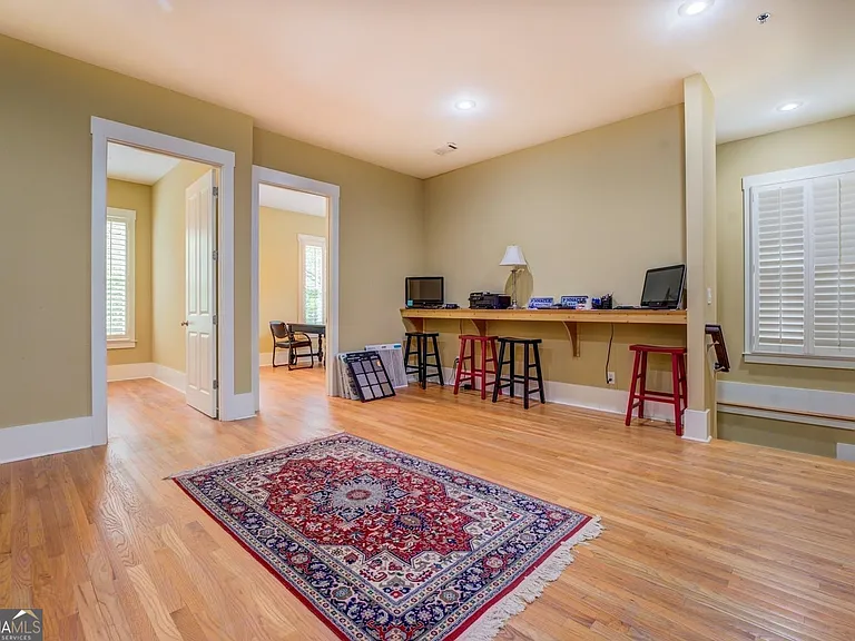 4165 Raphael St SW — Photo 6