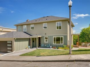 2707 N Henry Rd, Tacoma, WA 98403