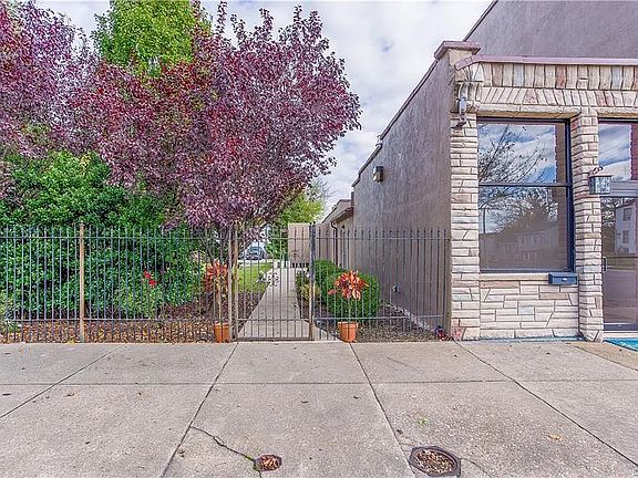 2nd image of 1004 N 31st St