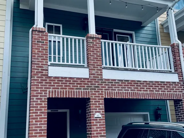 145 Braeside Ct, Cary, NC 27519