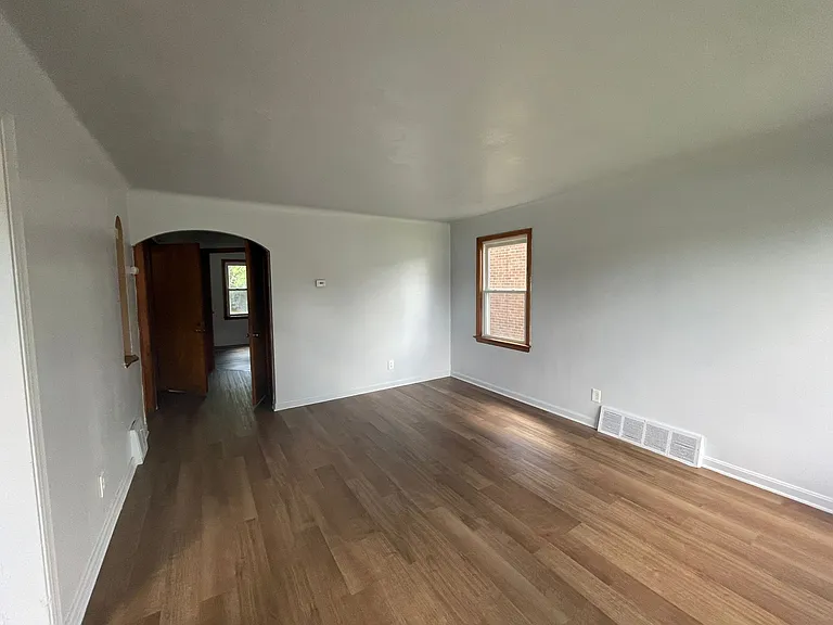 5107 Philip Ave — Photo 3