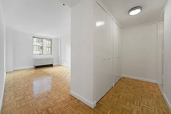 Rented by Park River | media 4